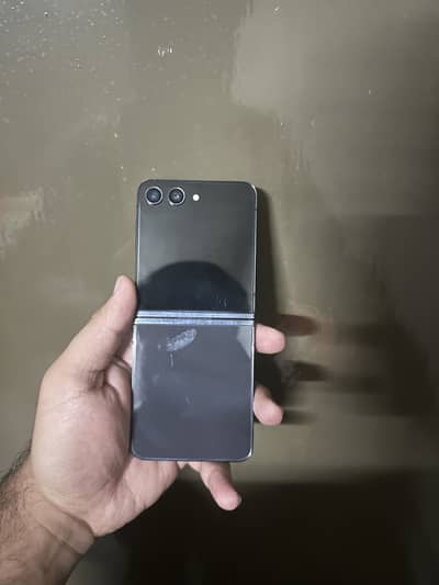 Samsung flip 5 8/256gb