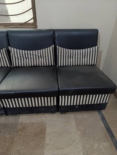  Comfortable 4 Sofa Seats for Home & Office Use