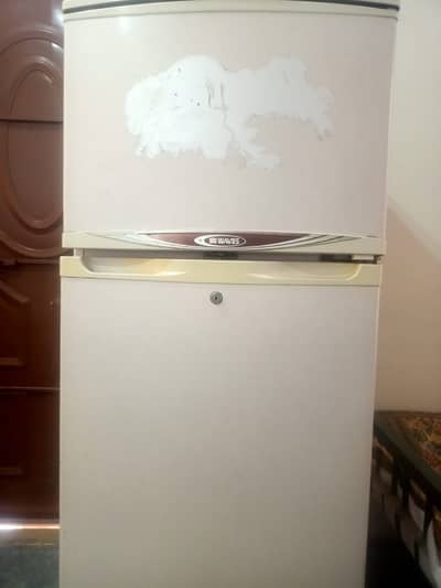 Waves Medium Size Refrigerator 10/10 condition - Rs. 42000 - Atd
