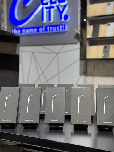 Samsung S25 Fe Box Pack  Approved
