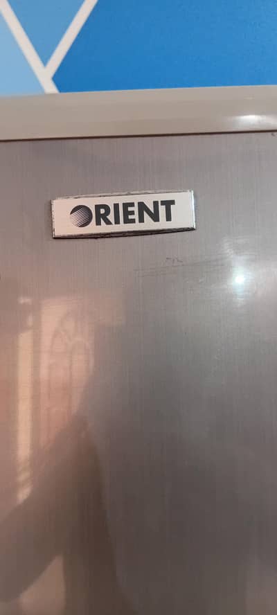 Orient 6057 Cromatic Refrigerator