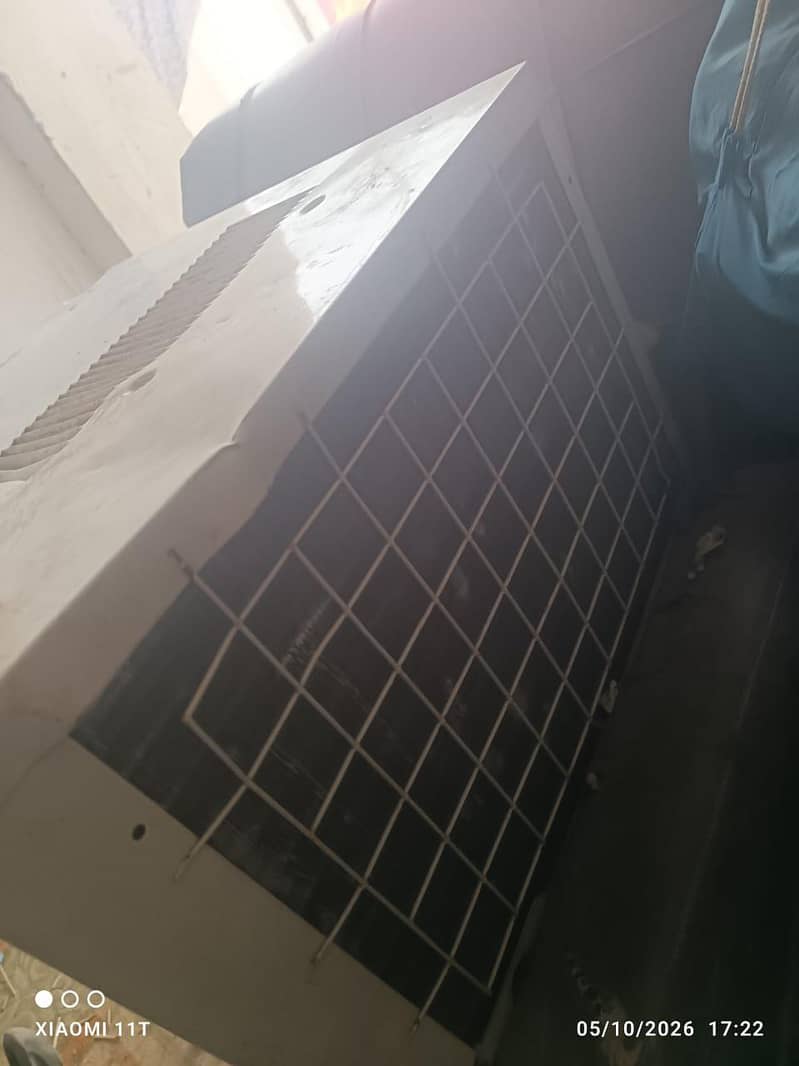 window ac 1