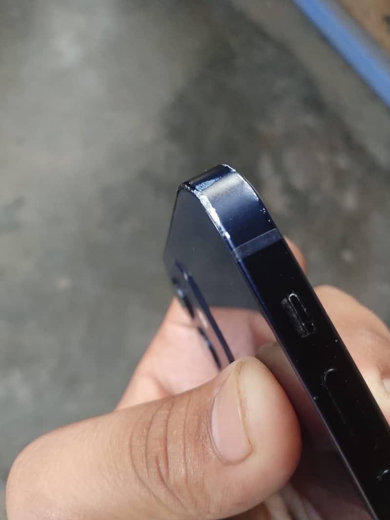 Apple iPhone 12 0