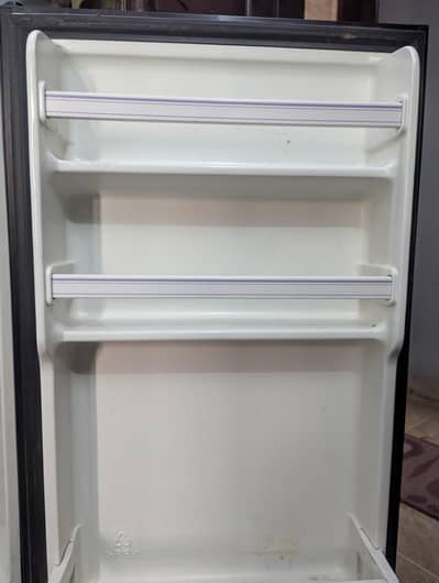 Dawlance reflection room fridge