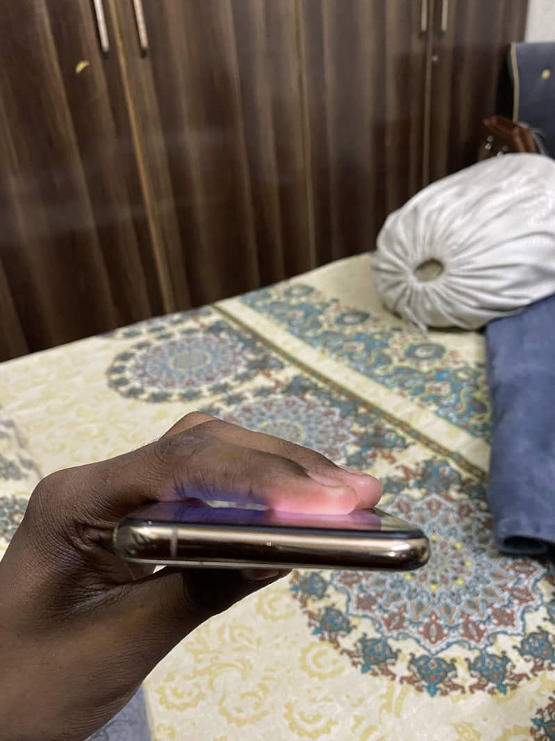 Apple iPhone 11 Pro 5