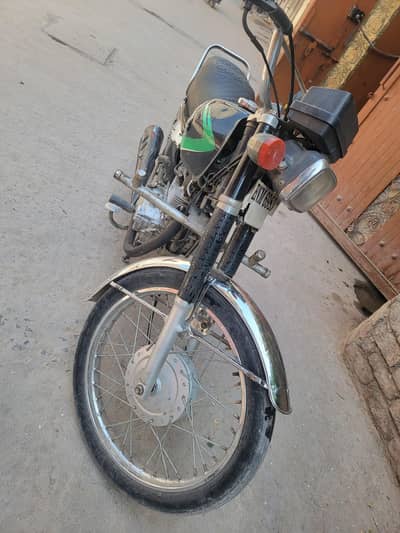 Honda 125 urgent sale 03175710808