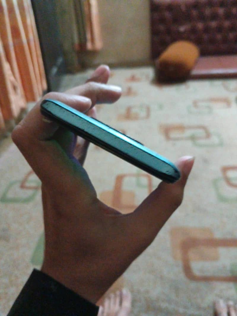 Tecno camon 16se 3