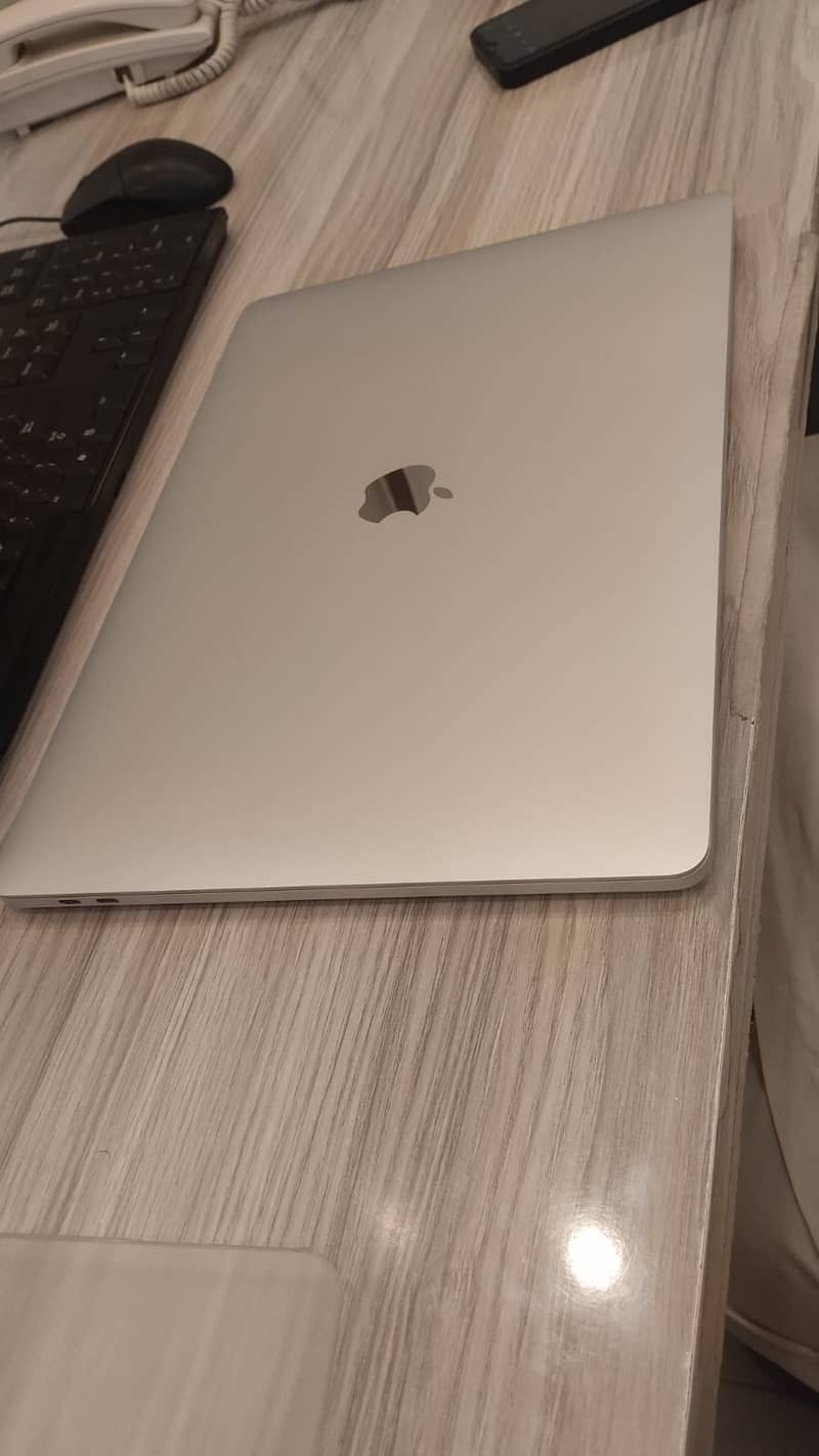 Apple MacBook Pro 2017 14