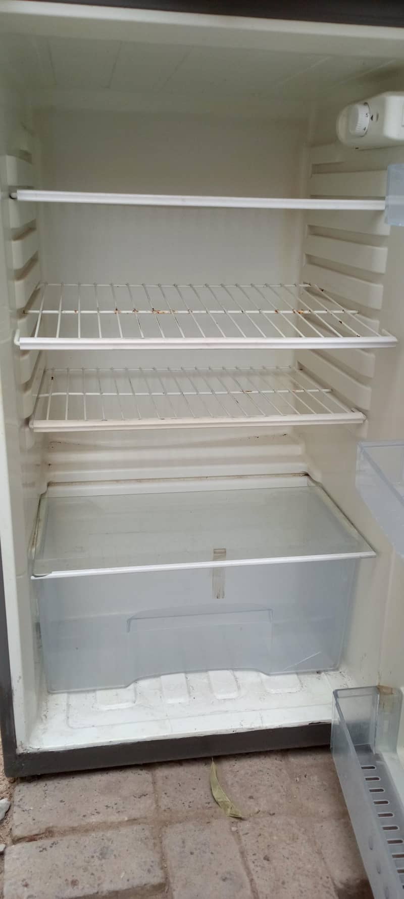 refrigerator 3