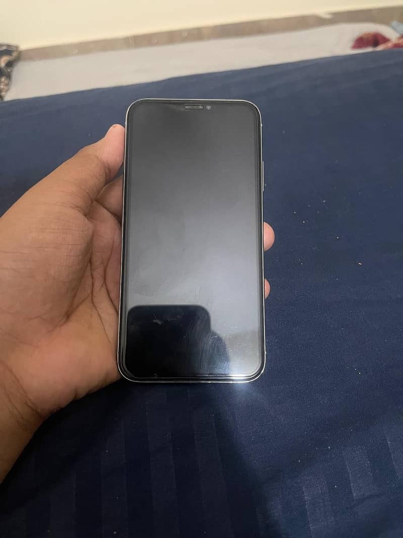 Apple iPhone X 3