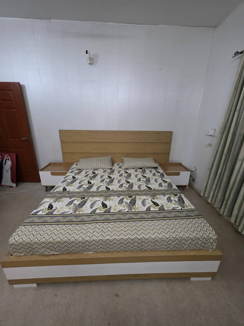 King Size Bed 5