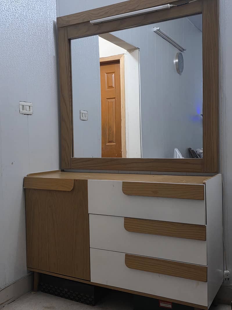 King Size Bed 8