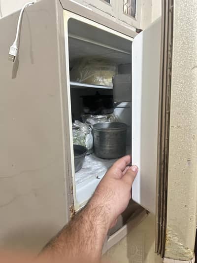 Dawlance Fridge for Sale – Good Working Condition