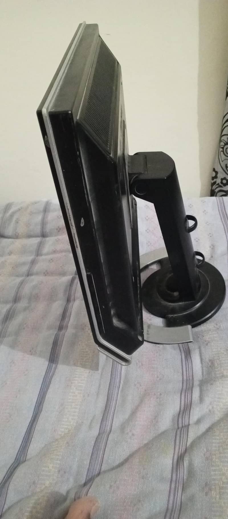 LCD MODEL VG720 1