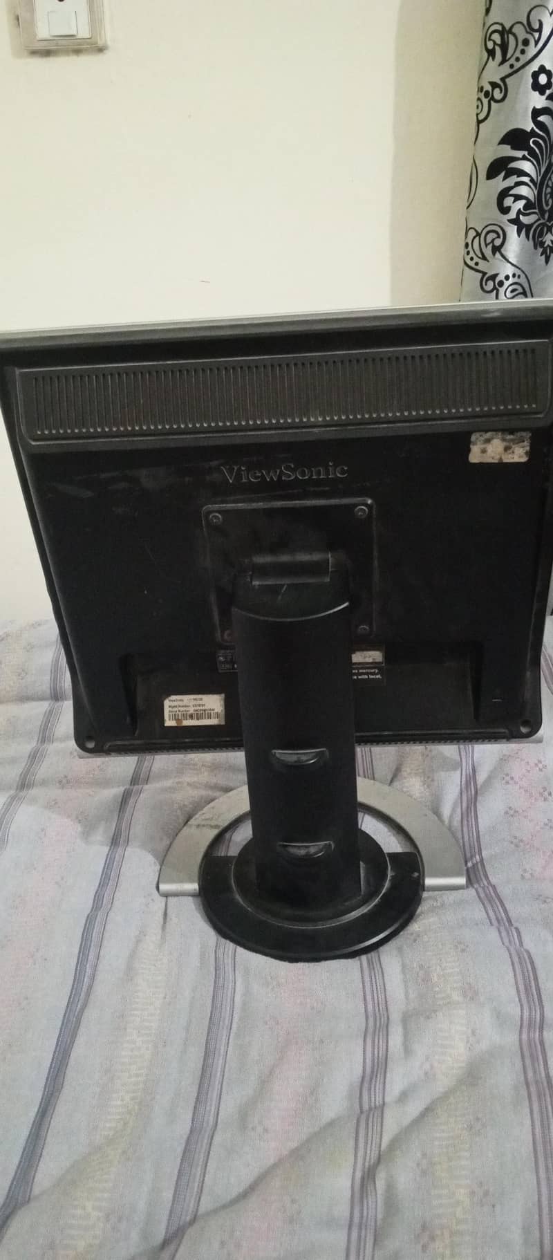 LCD MODEL VG720 2