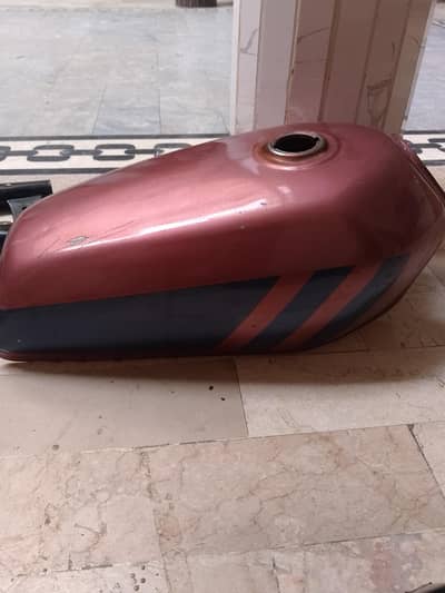 Honda 125 Tanki tapa set