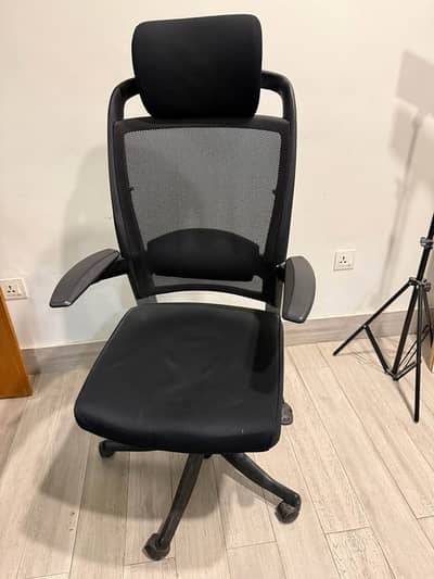 Premium Ergonomic Office Chair 23000