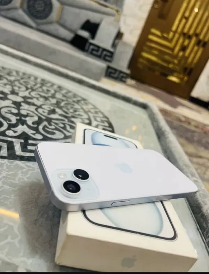 Apple iPhone 15 Plus 5