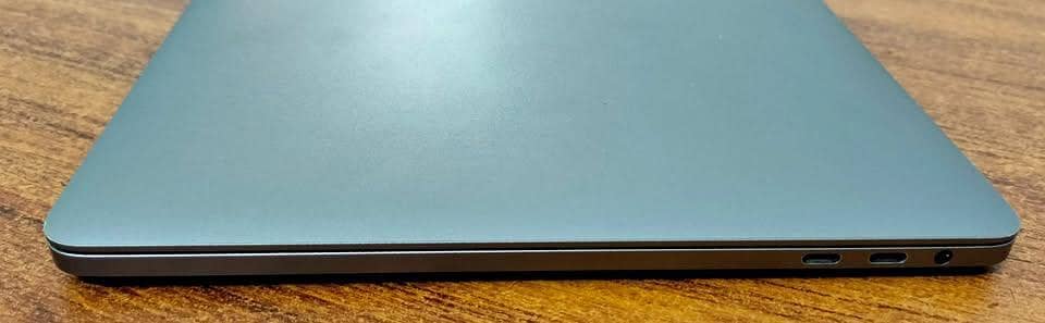 MacBook pro touch bar 2