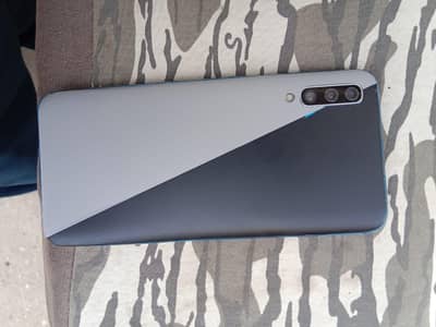 SAMSUNG. A50