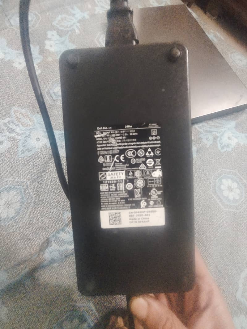 Dell precision m6800 8