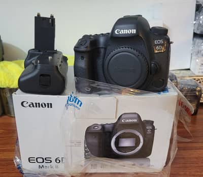 Canon 6d mark ii (10/10++) Like new