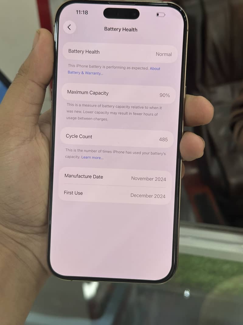 iphone 16 pro max 4