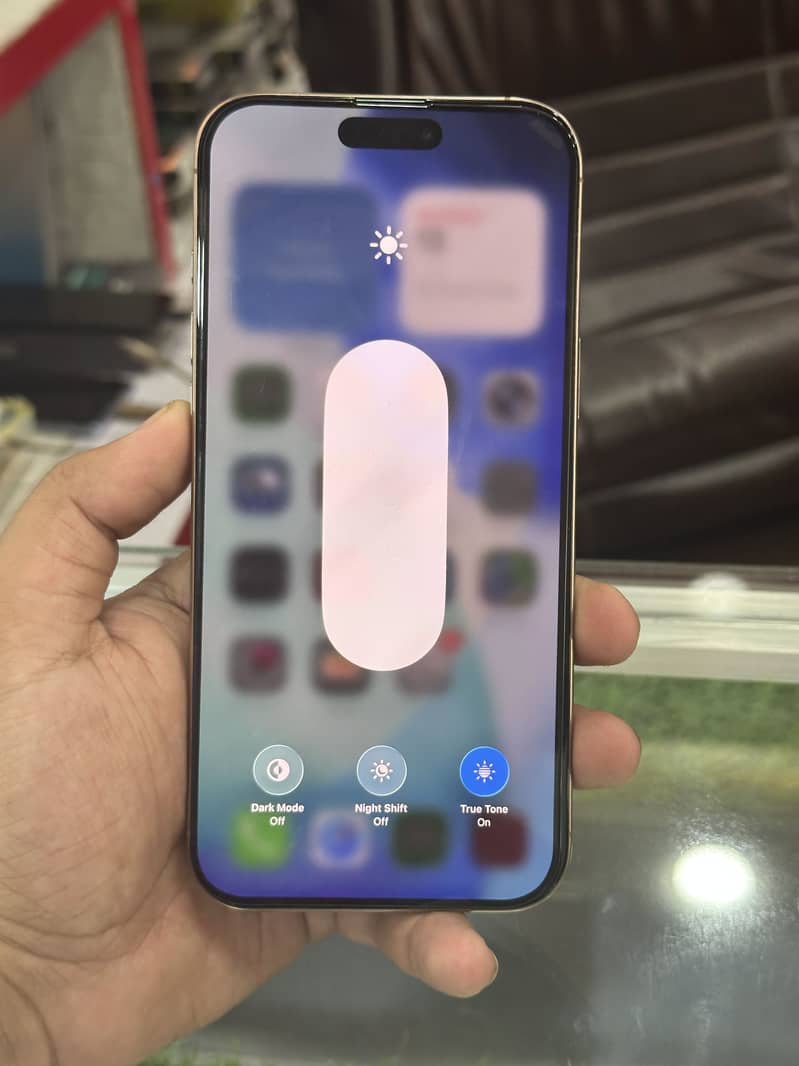 iphone 16 pro max 6