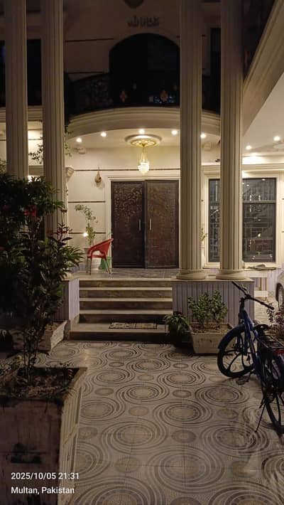 A luxurious house in PIA Employees Housing Society Multan for sale