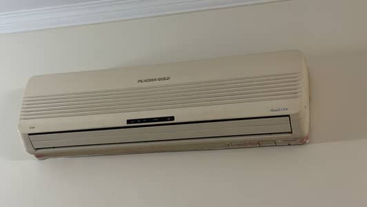 4 LG AC’s in good condition| 60k each