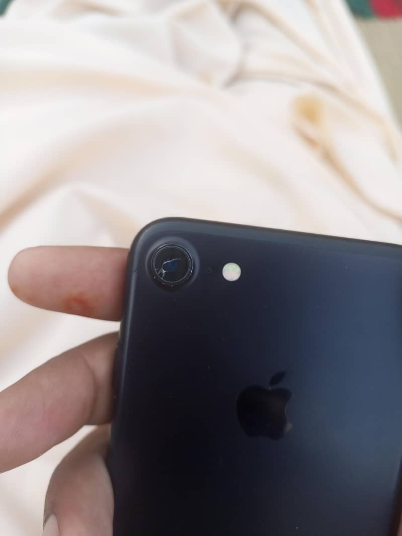 IPhone 7 4