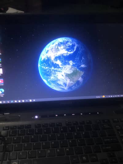 This laptop price only 17 thousand