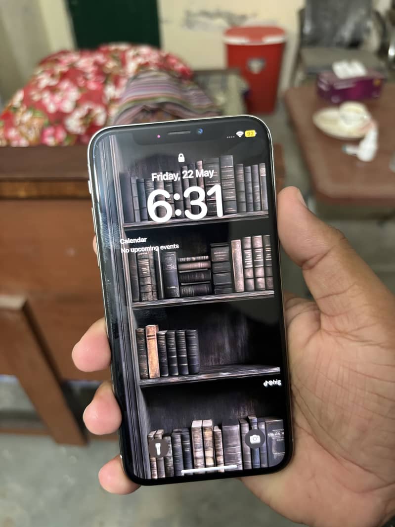 Apple iphone X 0