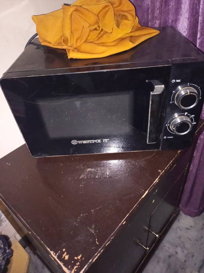 Microwave oven 1