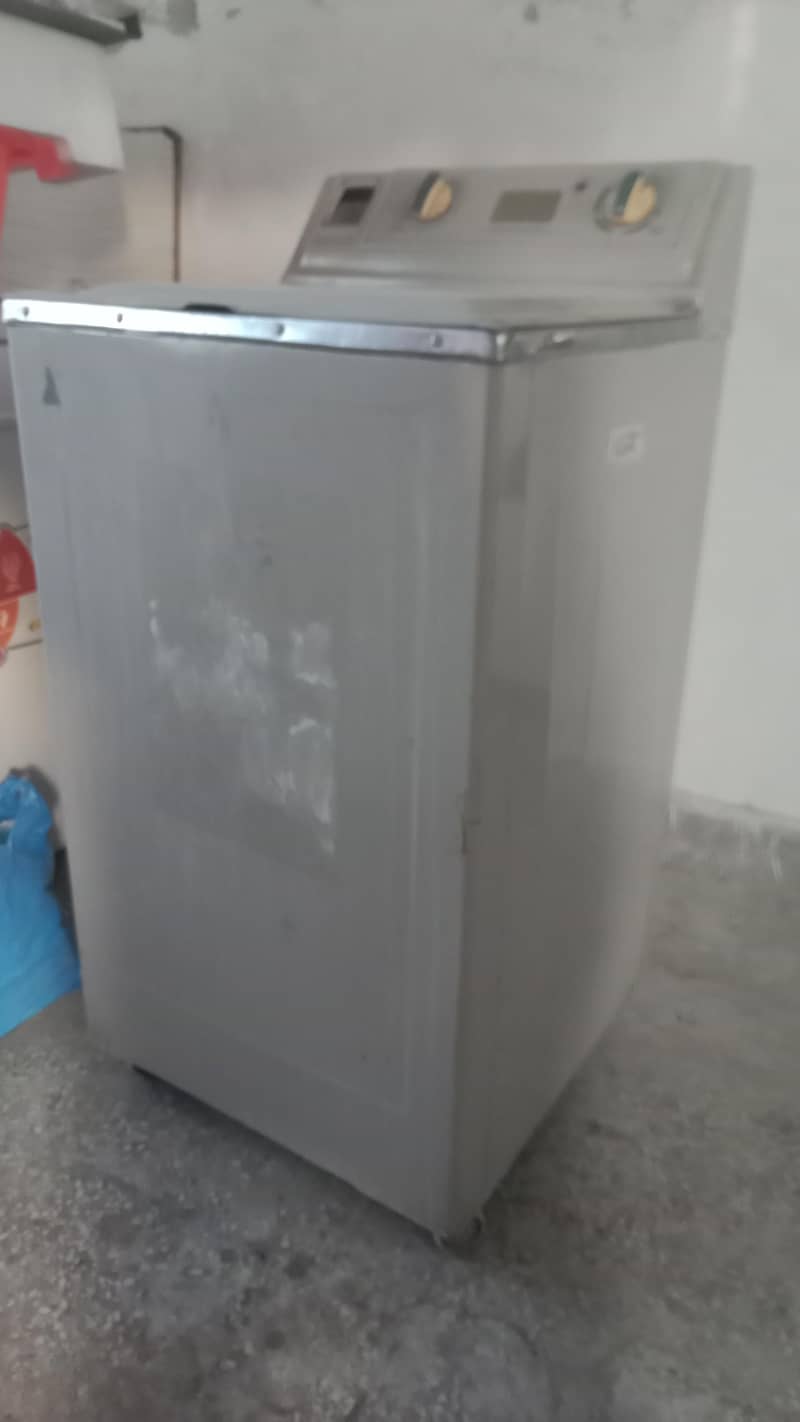 Royal Washing Machine 2