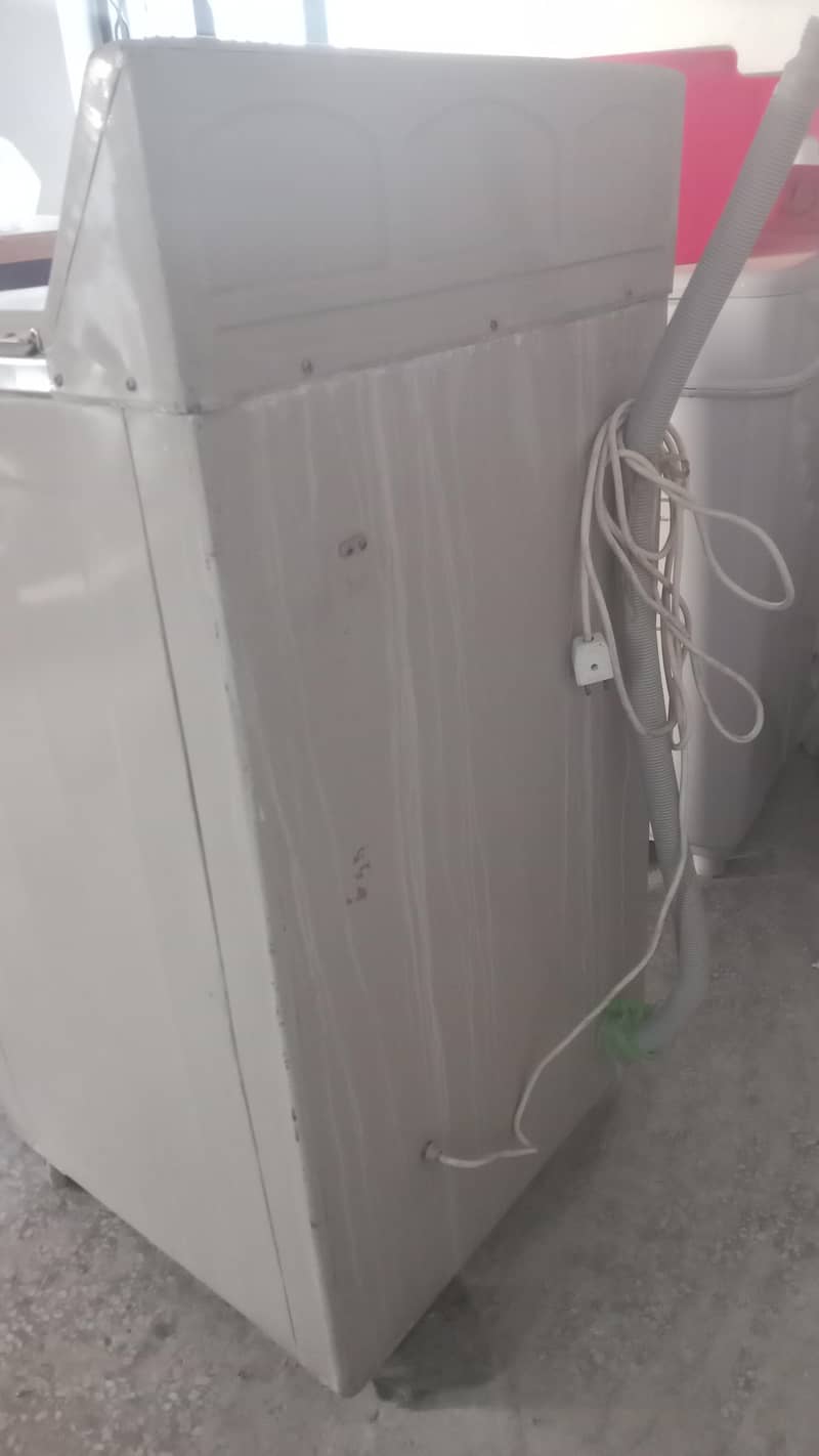 Royal Washing Machine 4
