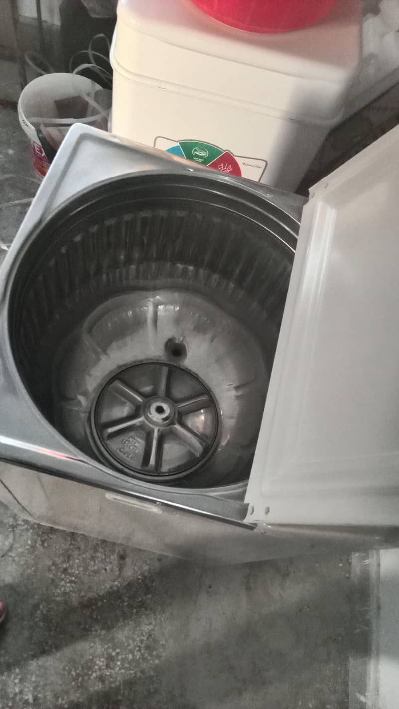 Royal Washing Machine 5