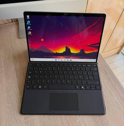 Microsoft Surface Pro 9 – Core i7 12th Gen | 32GB RAM | 512B SSD Fresh