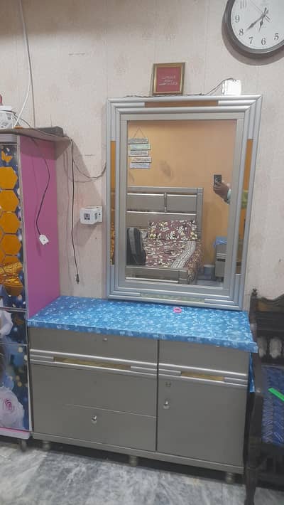 dressing table size 42" by 32"