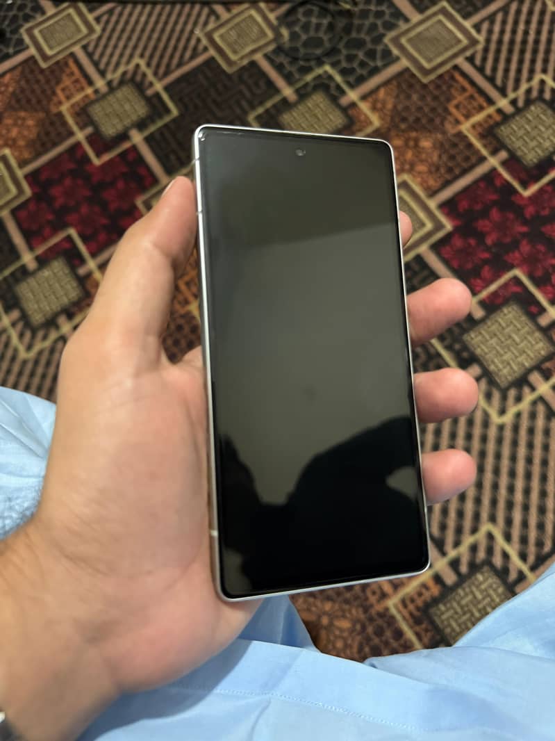 pixel 7a 6