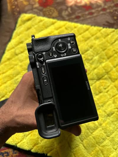 Sony A6400 & 16mm 1.4