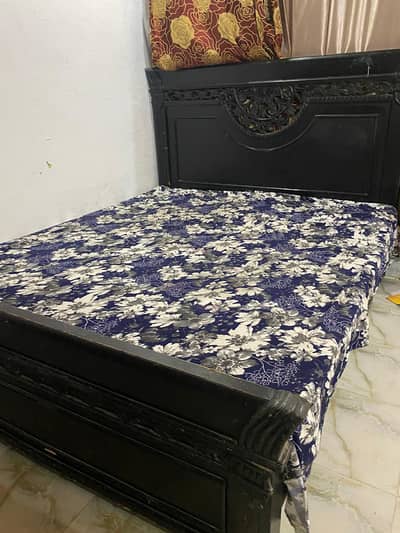Queen Size Wooden Bed With Mattress for Sale