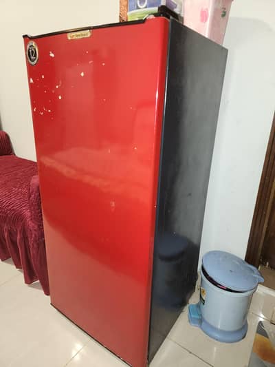 room fridge in excellent condittion