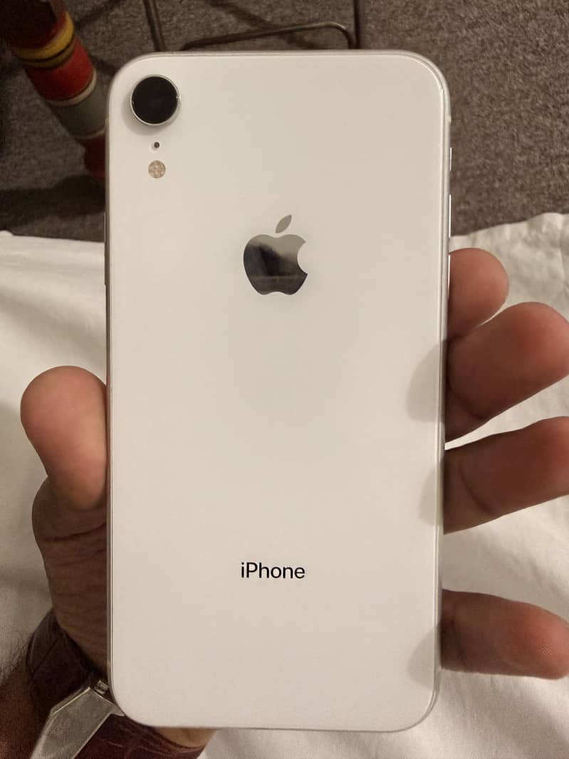 iPhone XR 0