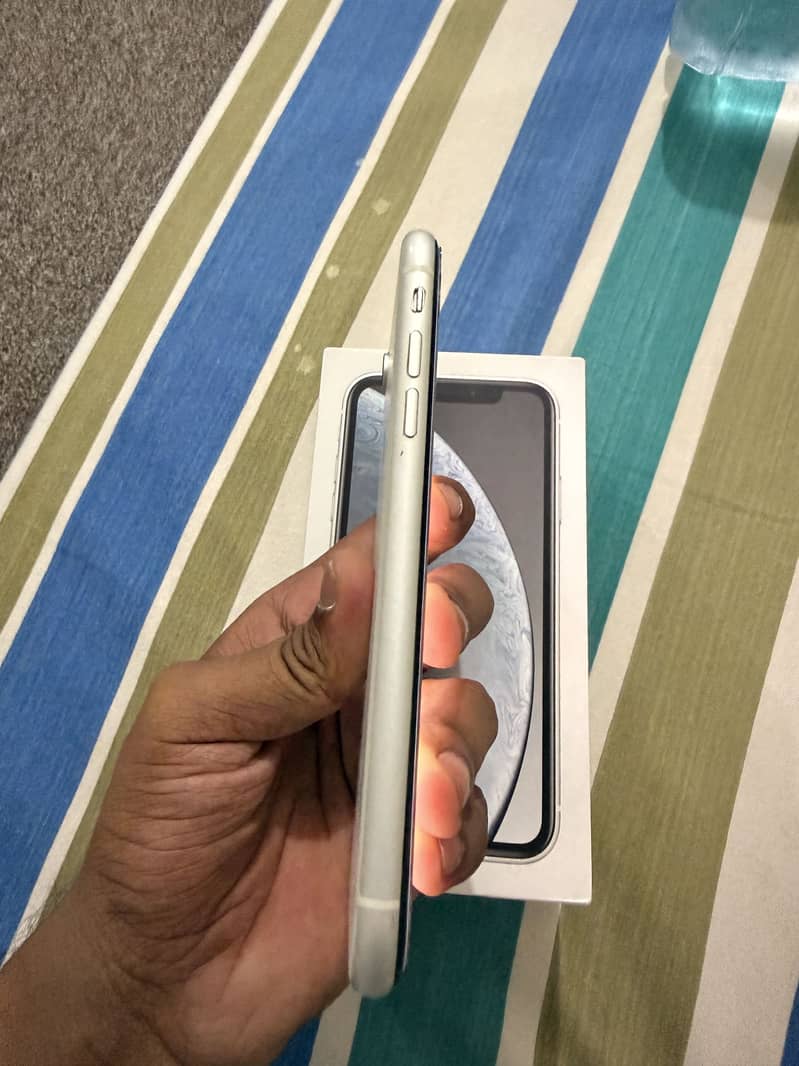 iPhone XR 2