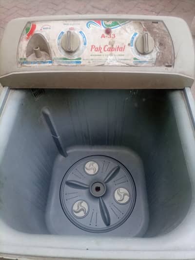 washing machine one hand used available in Good condition