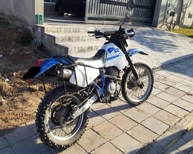 Suzuki 250cc trail bike