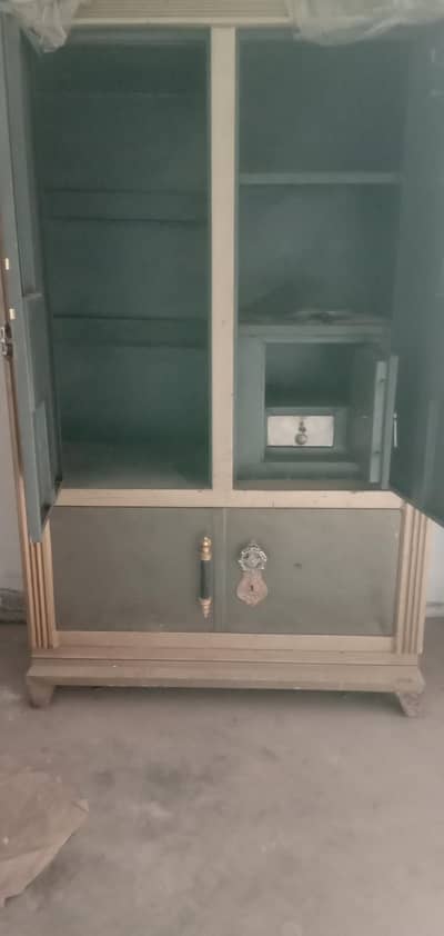 Iron 2 door wardrobe