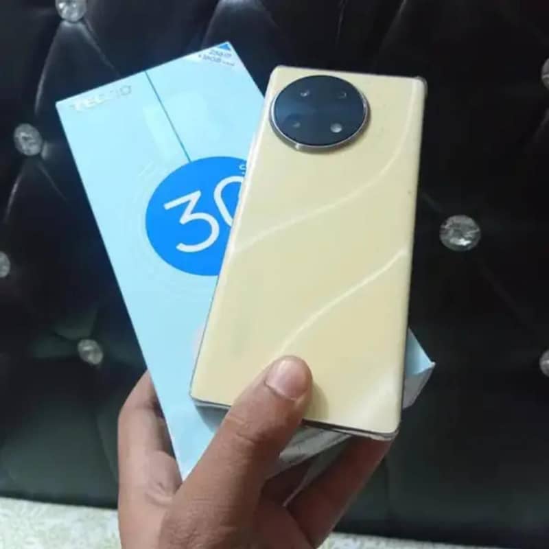 Tecno camon 30s 6