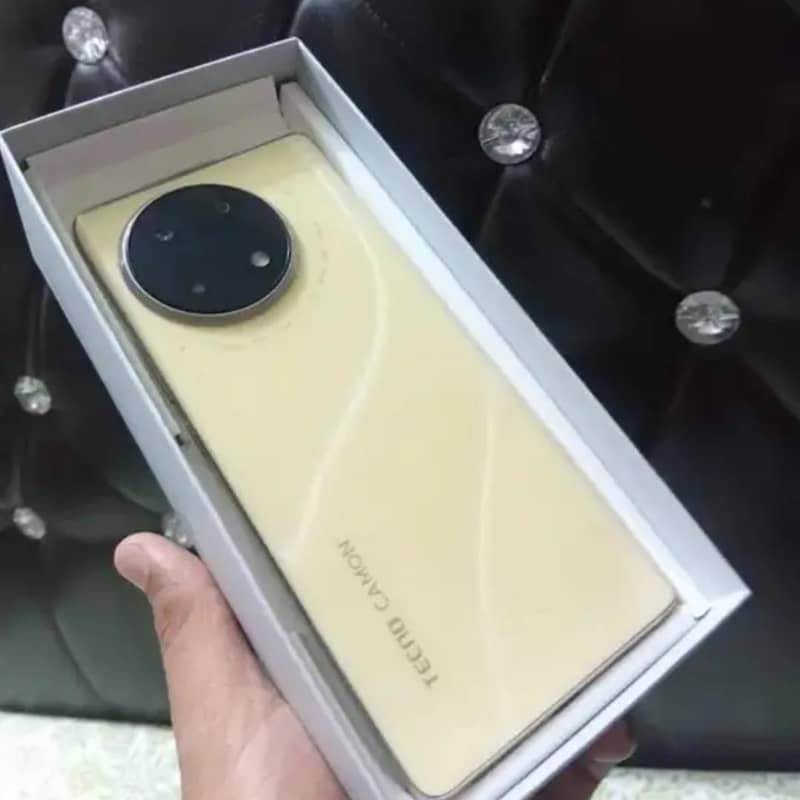 Tecno camon 30s 8